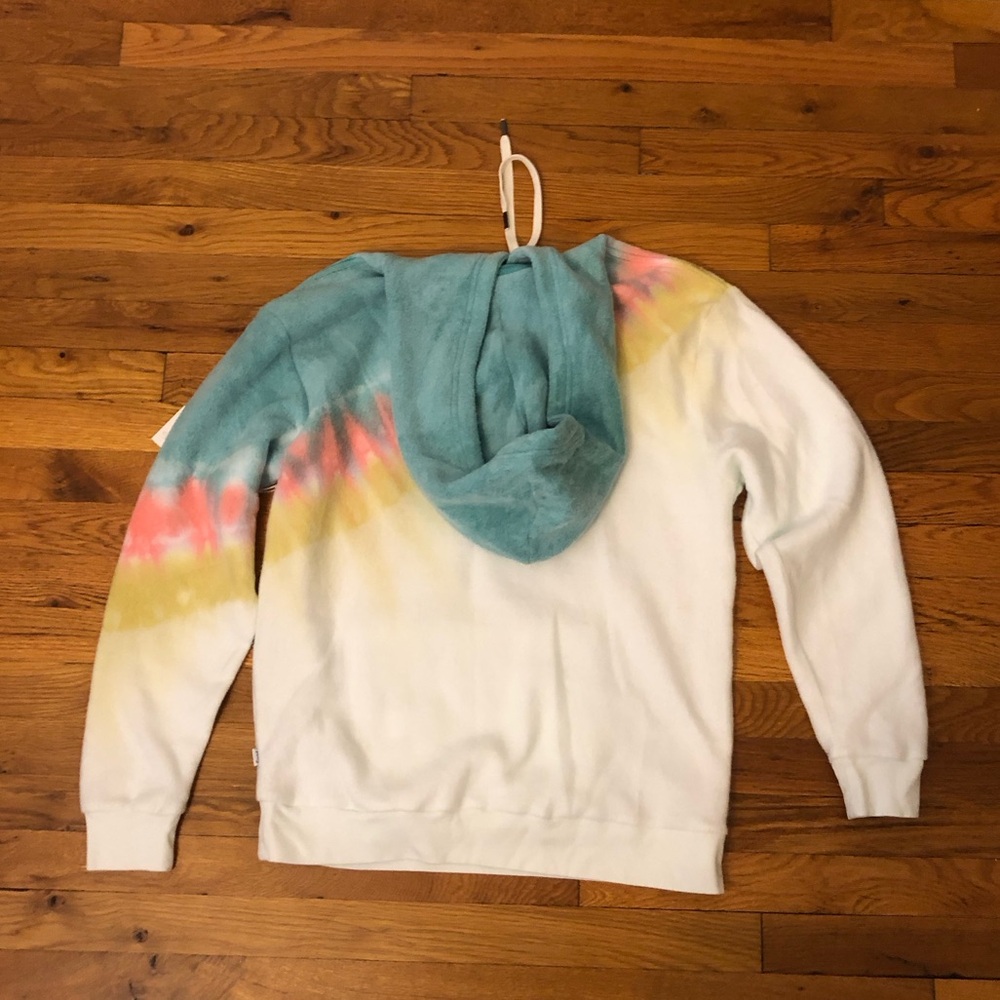 Limited Edition Kristin Cavallari x Feat Blanket Hoodie in Tie Dye RetroStripe - Picture 5 of 17
